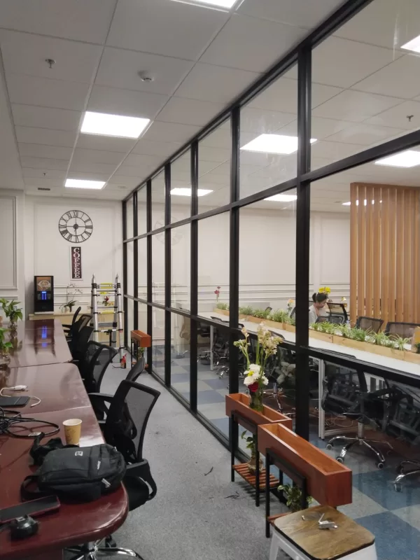 partisi aluminium kaca kantor